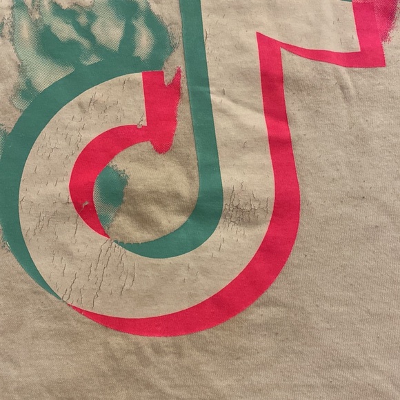 🤍Tik Tok Tee🤍 - Picture 3 of 4